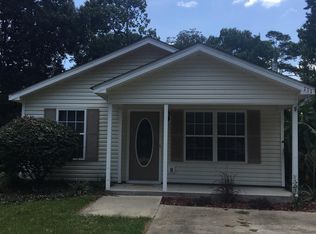 111 J R Milton Rd, Crawfordville, FL 32327