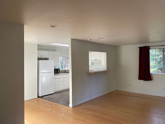 3rd image of 2140 Coffee Ln #B