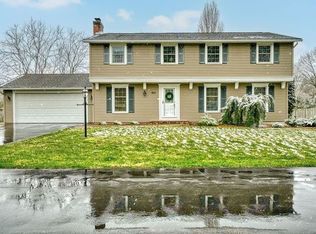 977 Whalen Rd, Penfield, NY 14526