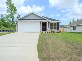 912 Rustling Pines Dr #20B, Cantonment, FL 32533