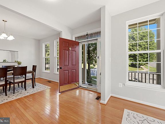4th image of 35555 Sarasota St