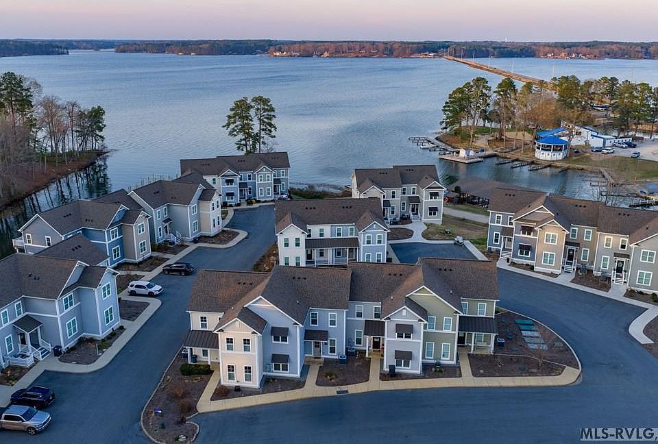 1st image of 103 Transom Ct