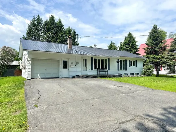 29 Page Avenue, Fort Kent, ME 04743