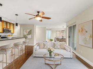 969 Richards St #2901, Vancouver, BC V6B 1A8