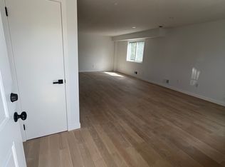 15 Imperial Ct, Staten Island, NY 10304