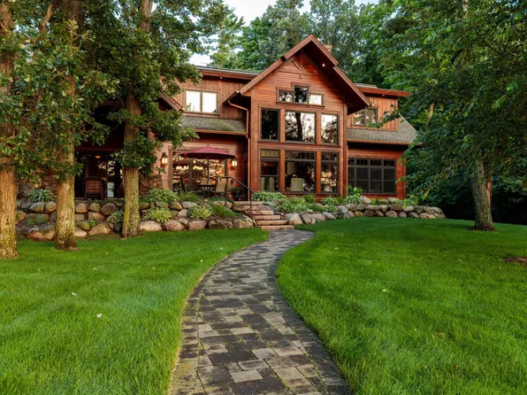 4432 Mission Rd, Nisswa, MN 56468