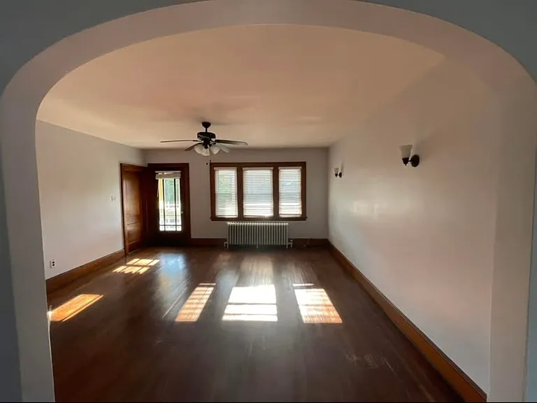75 Sefton Dr — Photo 1