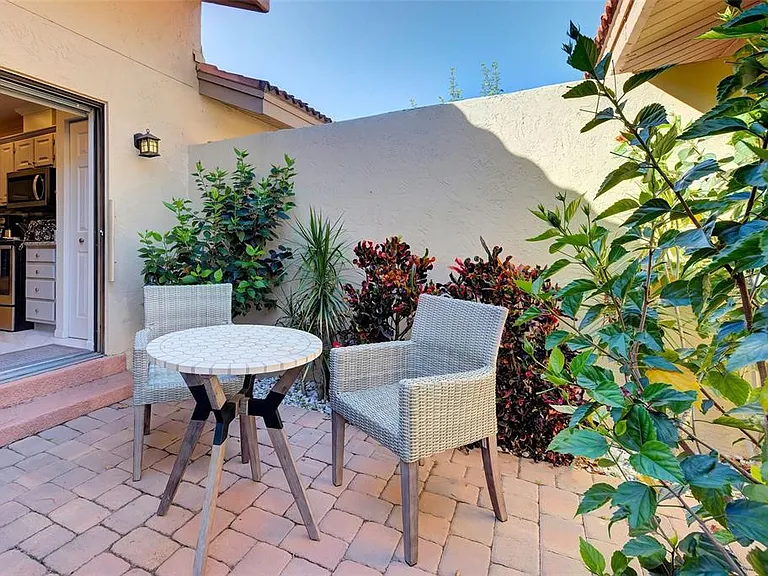 1740 Landings Blvd #39 — Photo 14