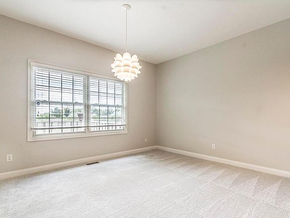 5th image of 5253 Double Eagle Dr