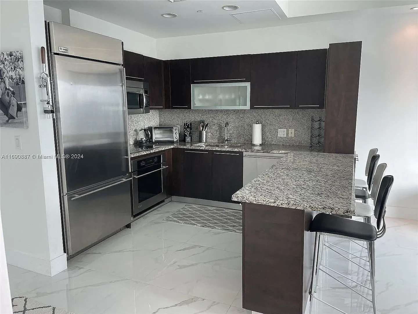 1 bed, 628 sqft, $3,400 — Photo 4