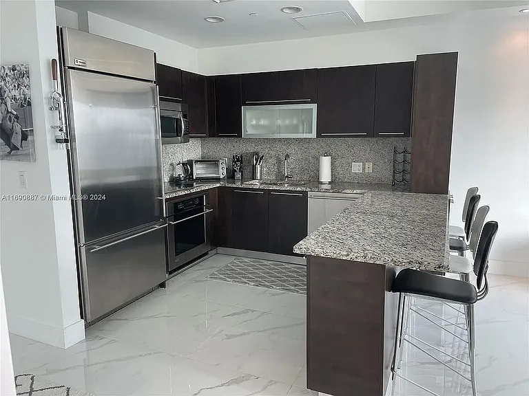 950 Brickell Bay Dr #4409 — Photo 4