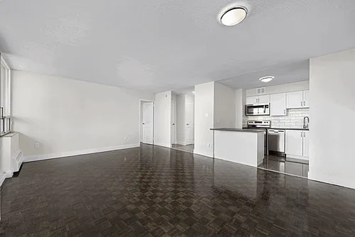 2397 Finch Ave W Photo 1