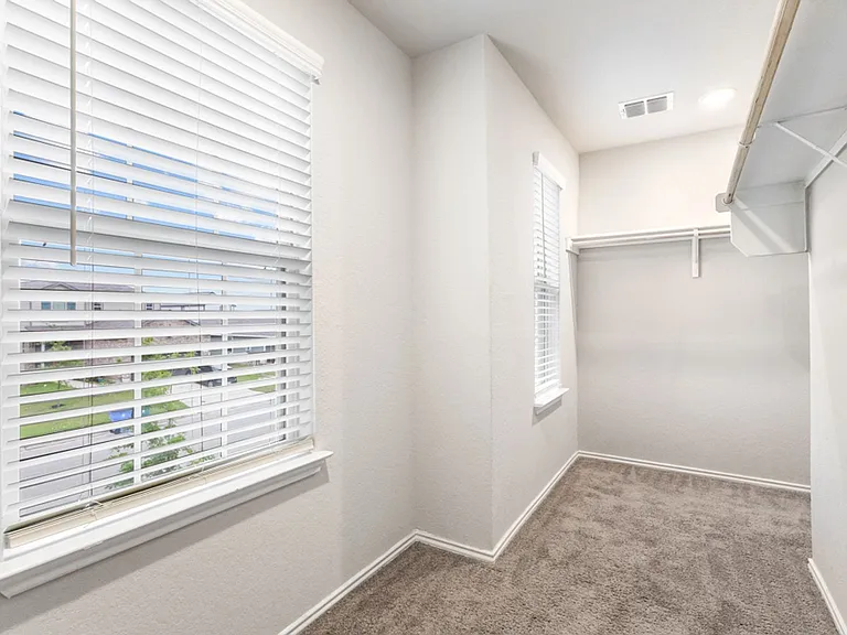 2432 Ayers Dr — Photo 20