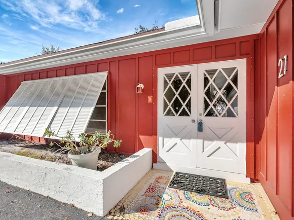 21 W Riverside Drive, Jupiter, FL 33469