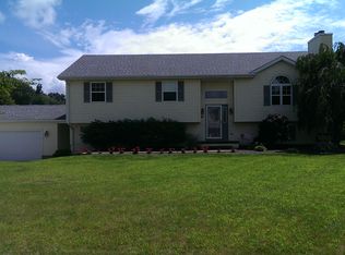 61 Pueblo Ln, Columbiana, OH 44408