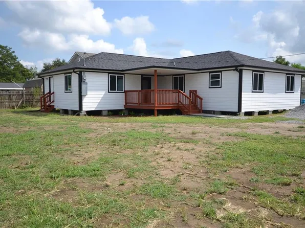 213 Mark Dr, Des Allemands, LA 70030