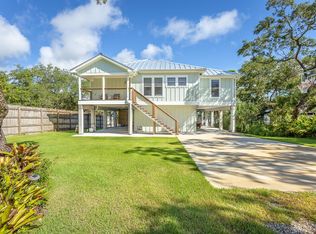 143 Harbor Cir, Panacea, FL 32346