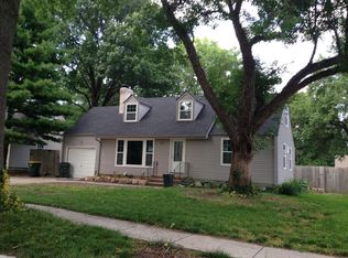 7411 Birch St, Prairie Village, KS 66208