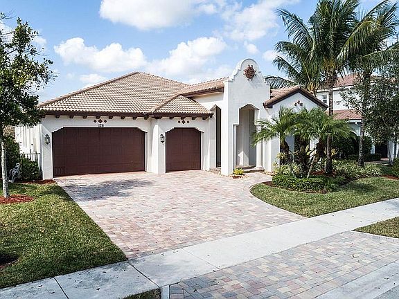 3rd image of 126 Andros Harbour Pl