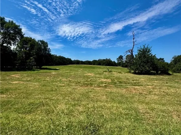 1 Highway 217, Lavaca, AR 72941