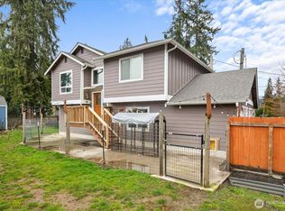12808 E Macs Loop Road, Granite Falls, WA 98252