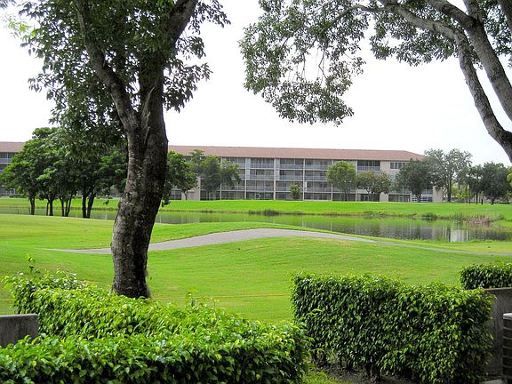 gorgeous view of golf course 