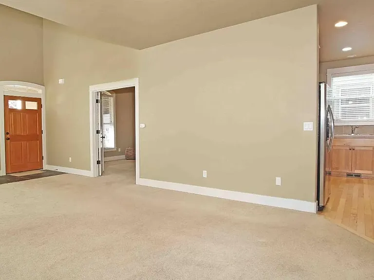 926 E Timber Pine Dr — Photo 3