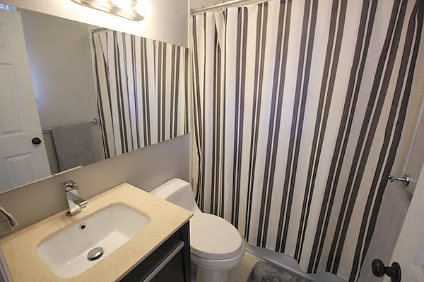 Rented by Compass | media 25