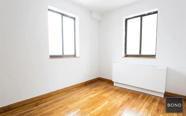 Rented by Bond New York | media 23