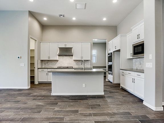 4th image of 20518 W Rosewood Ln