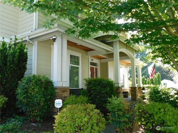 1301 N 34th Street, Renton, WA 98056