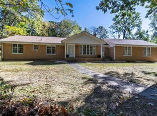 2285 E Gunn Rd, Rochester, MI 48306