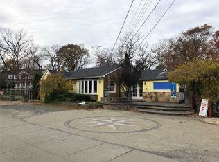54 E Deer Park Rd, Dix Hills, NY 11746