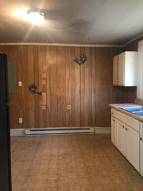 1st image of 313 1/2 S Weldon St