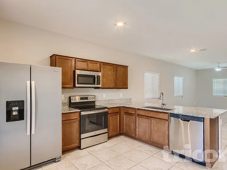 45656 W Sky Ln — Photo 5