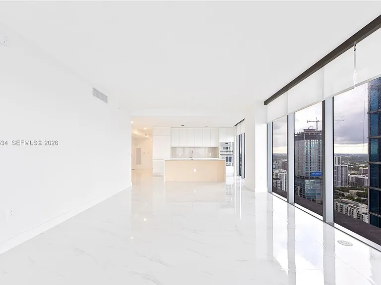 700 NE 24th St #4101 — Photo 9