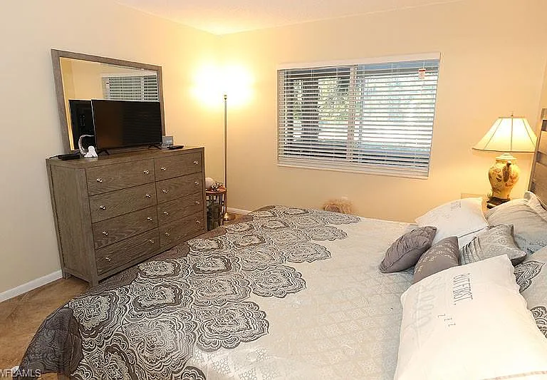 820 Ketch Dr #2 — Photo 9