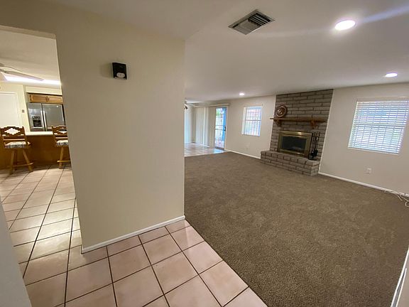 5th image of 9748 E Sierra St