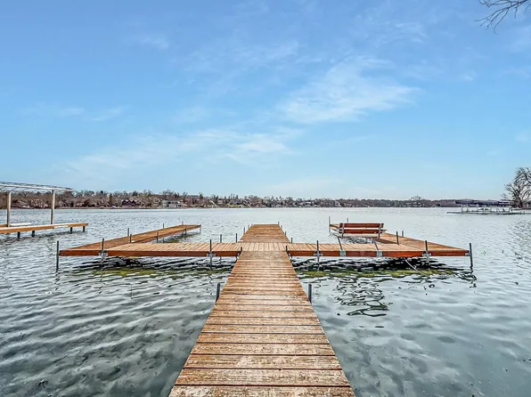 W336N6496 Lakeview DRIVE, Oconomowoc, WI 53066