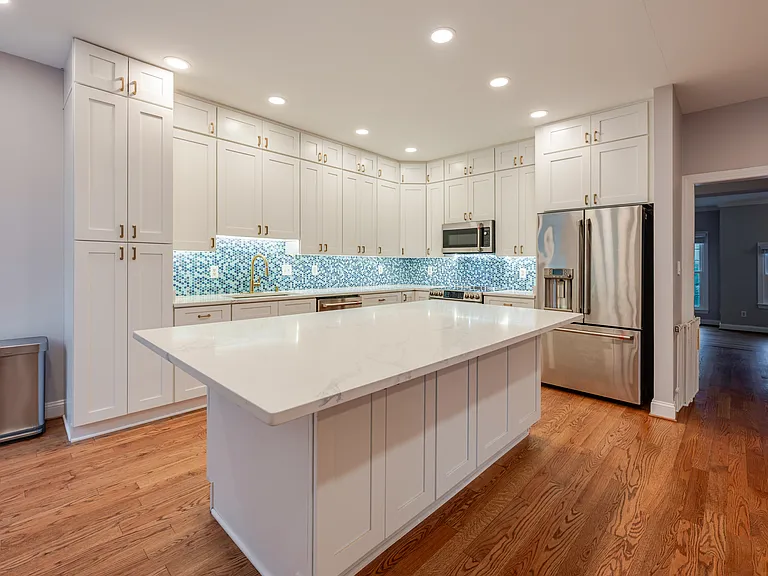 2714 Earls Ct — Photo 9