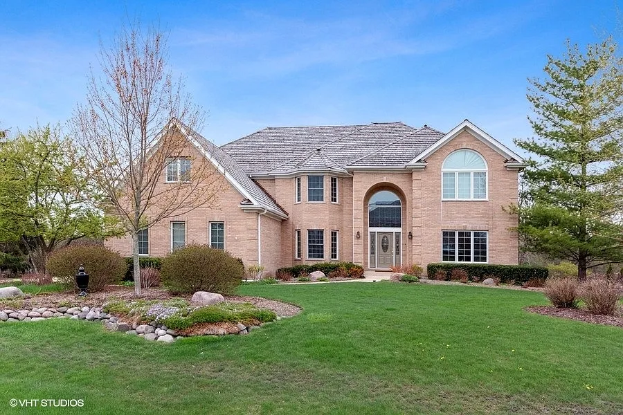 6 Piermont Dr photo 1