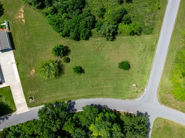 49 Kirk Ridge Rd, Murray, KY 42071
