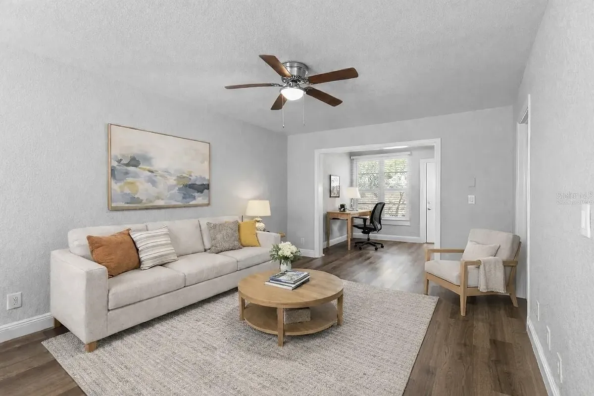 Building Photo - 3034 Eastland Blvd #111
