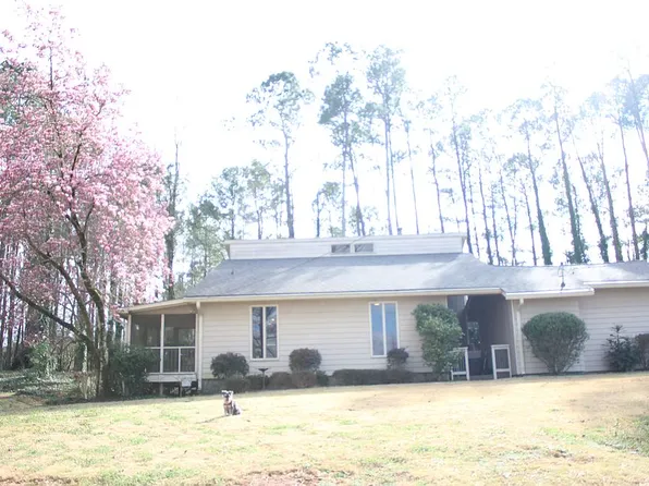 2151 Emerald Dr, Jonesboro, GA 30236