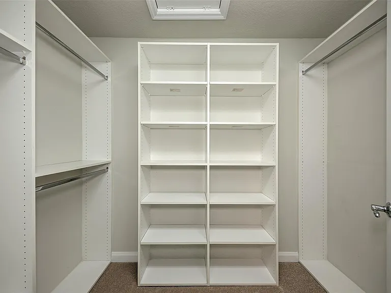 6083 Benevento Dr — Photo 25