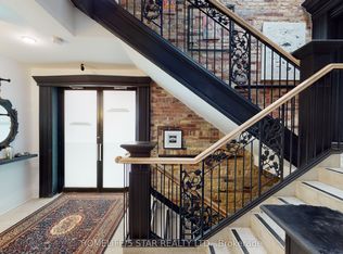 1152 Gerrard St E #208, Toronto, ON M4L 1Y2