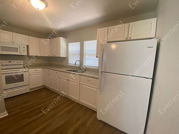 2nd image of 4206 E Osborne Ave