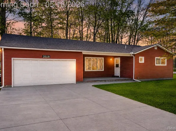 3518 N Shimmons Cir, Auburn Hills, MI 48326