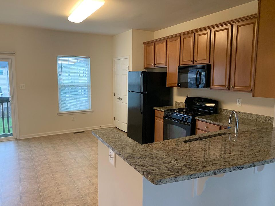 2nd image of 22945 Chestnut Oak Ter