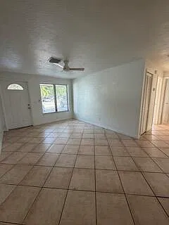 2 bed, 1.0 bath, 1663 sqft, $1,800 — Photo 2